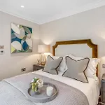 Upper Wimpole London Apartment