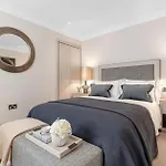 Upper Wimpole London Apartment