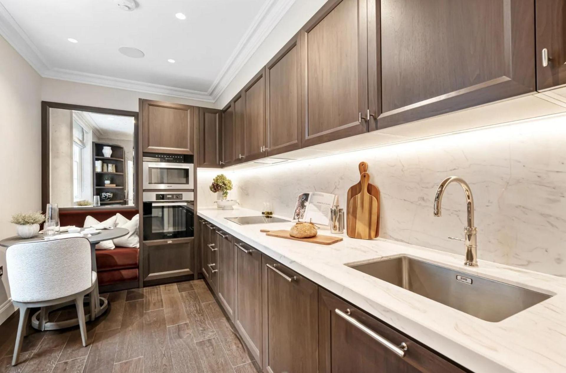Upper Wimpole Apartment London